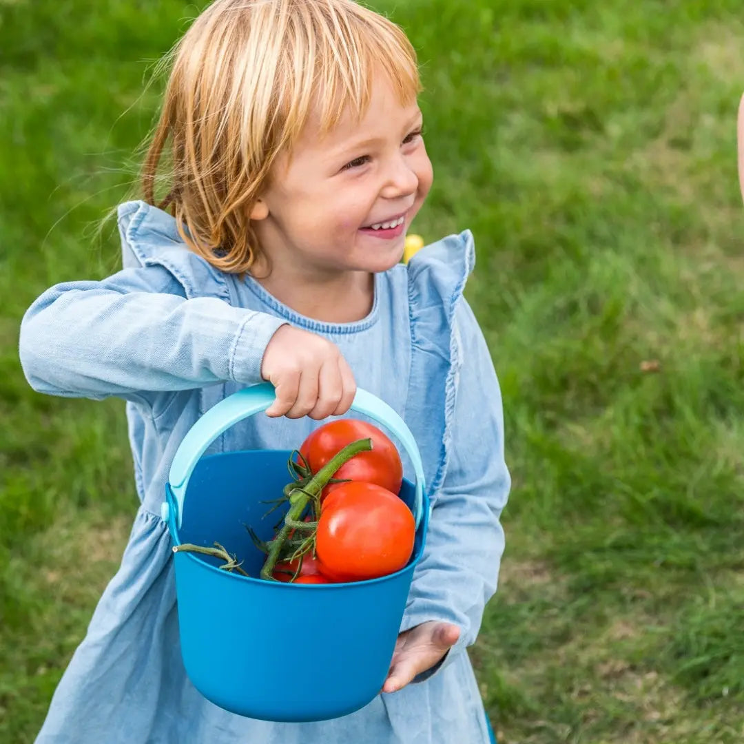 Bucki Spill-Proof Bucket – Kids Sieve Bucket for Beach