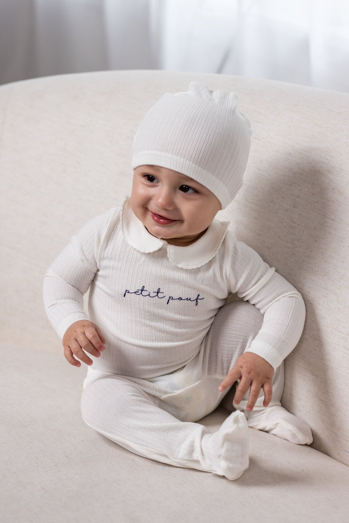Petit Pouf Footie-White/Blue