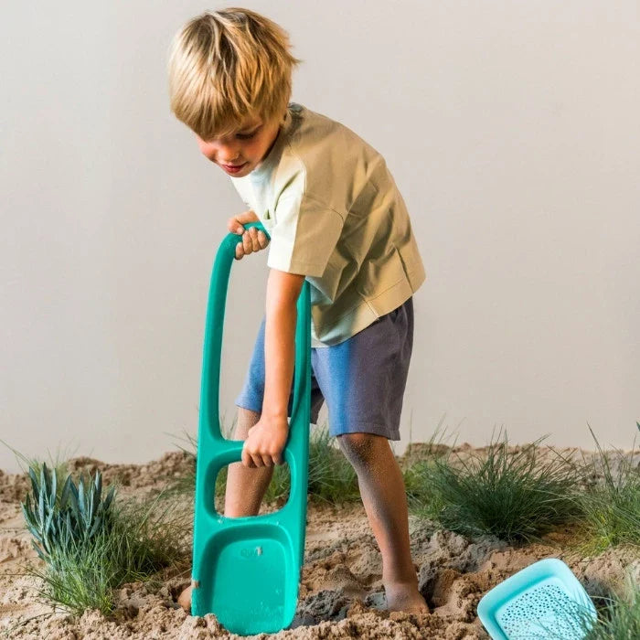 Scoppi Shovel Toy – Ergonomic Kids Beach Shovel