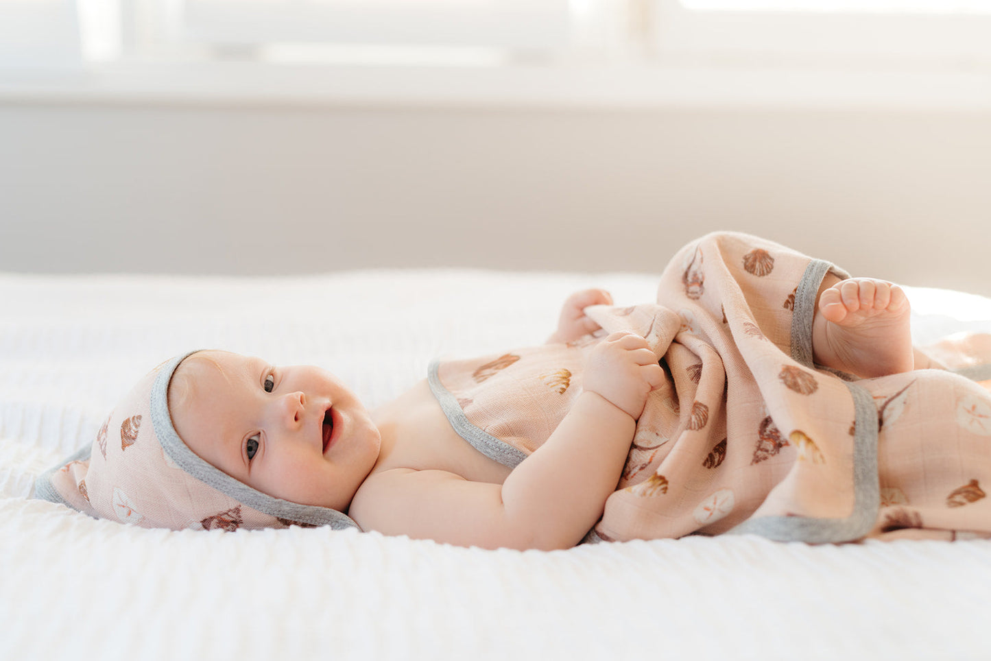 Island Leaf Organic Hooded Swaddle Blanket