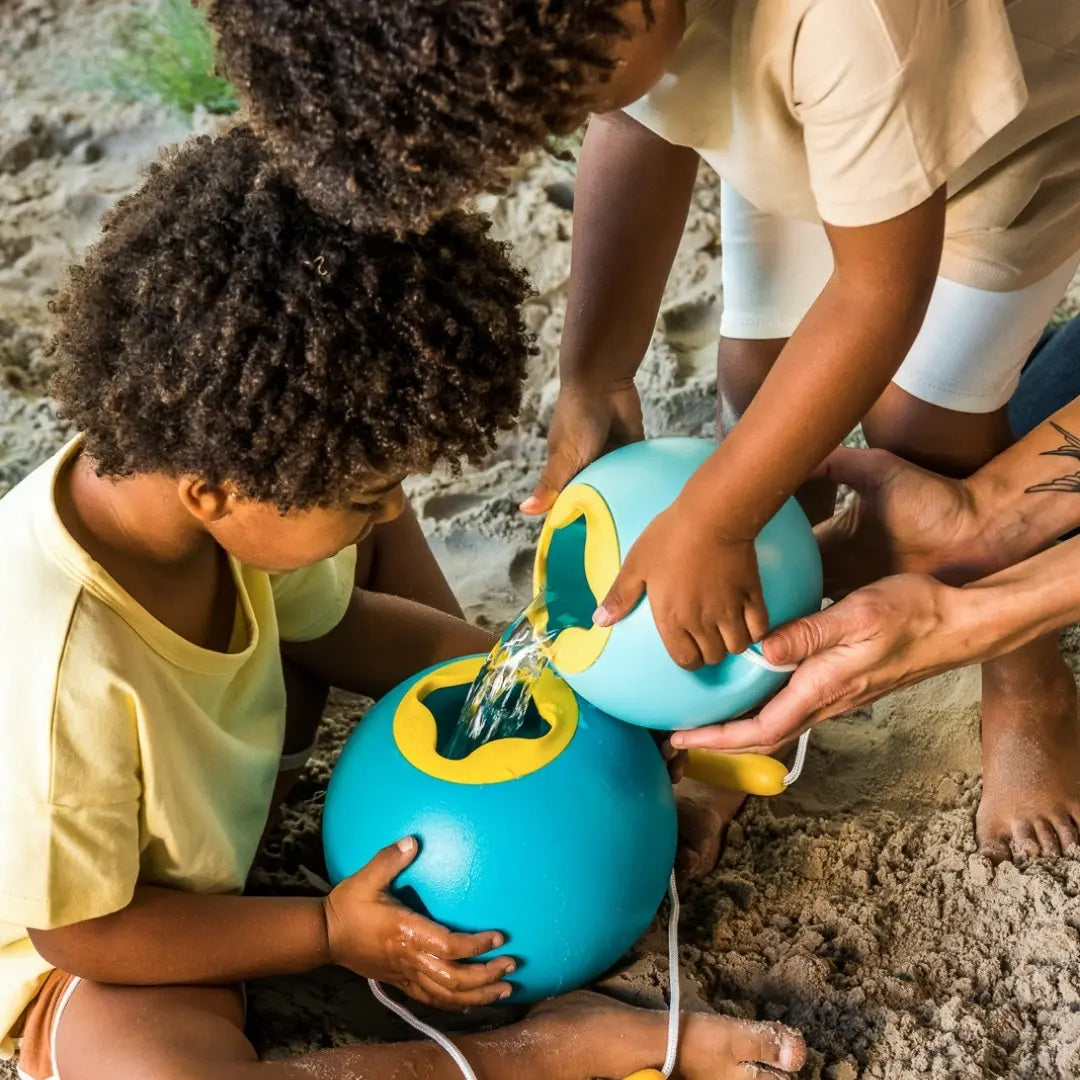 Mini Ballo No-Spill Bucket – Stable Kids Water Bucket