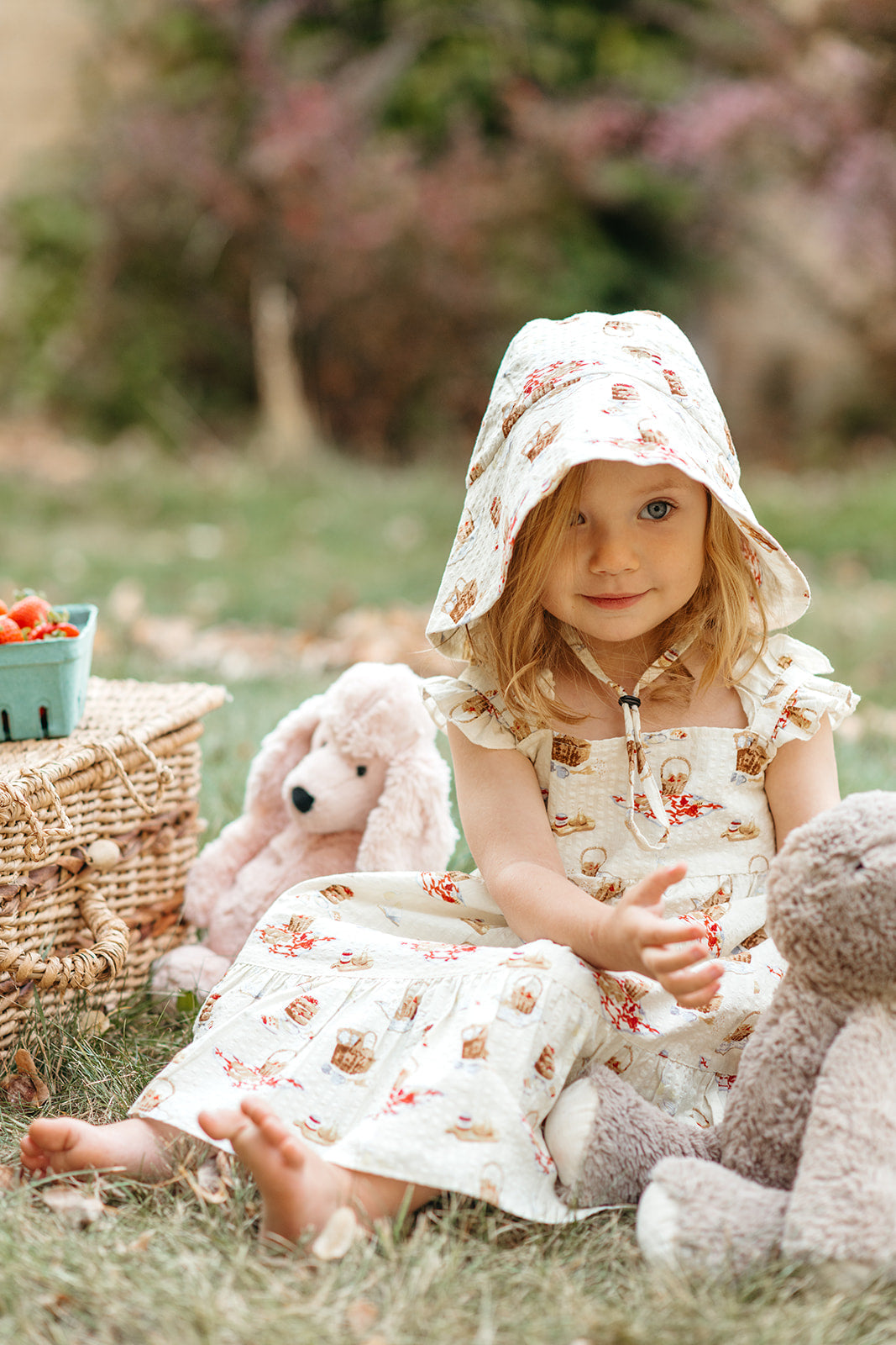 Picnic Wide Brim Sun Bonnet