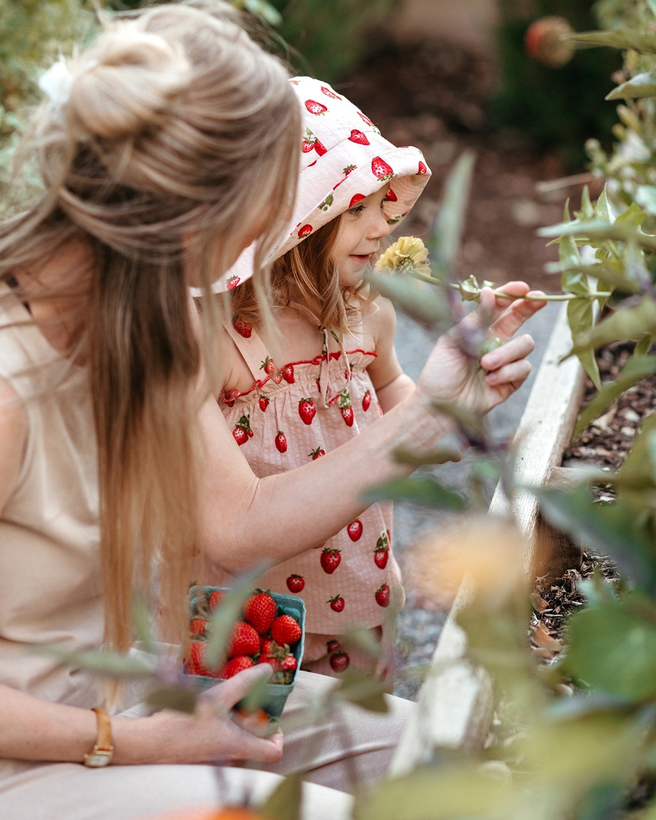 Strawberry Wide Brim Sun Bonnet