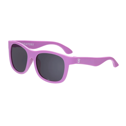 A Little Lilac Navigator I Smoke Lenses