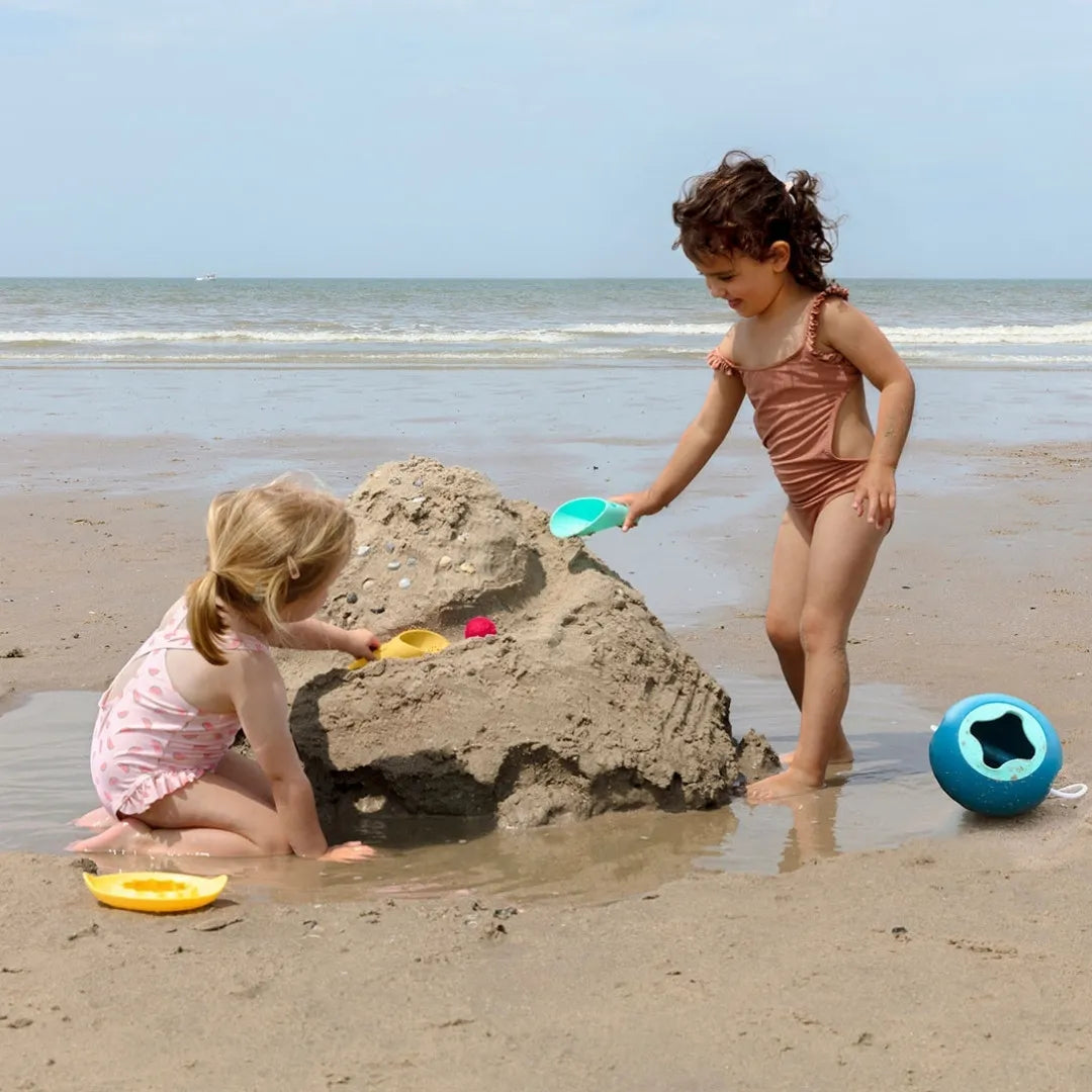 Cuppi All-in-One Sand & Water Toy – Shovel, Sieve, and Ball for Kids