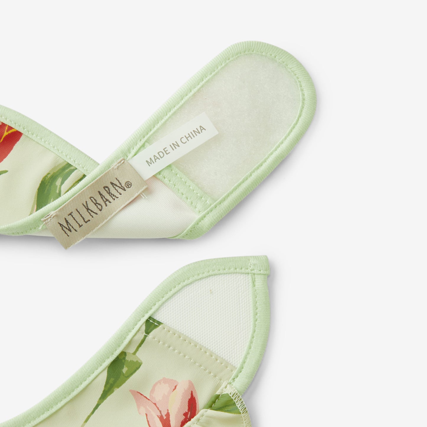 Tulip Ruffle Pocket Bib