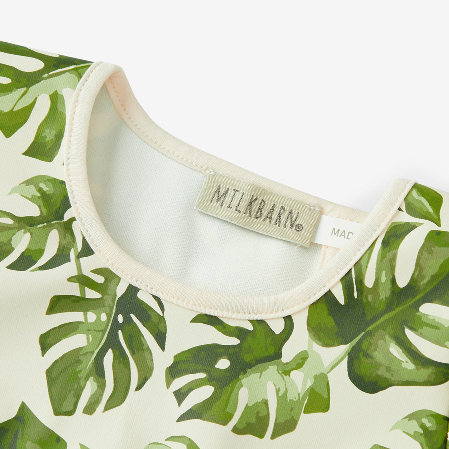 Island Leaf Ruffle Pocket Bib