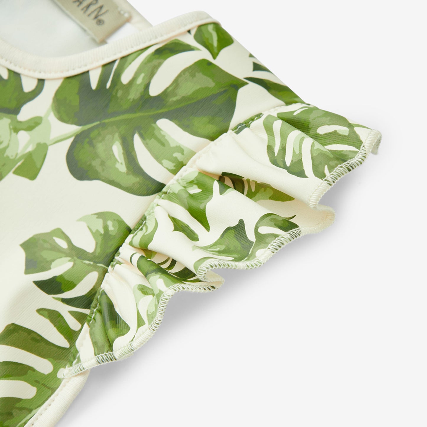 Island Leaf Ruffle Pocket Bib