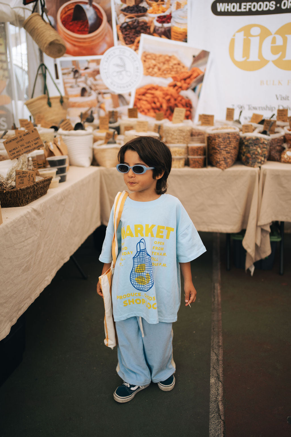 MARKET TEE