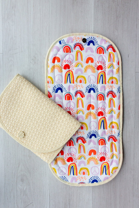 Pret® Changing Clutch - Rainbows Pink