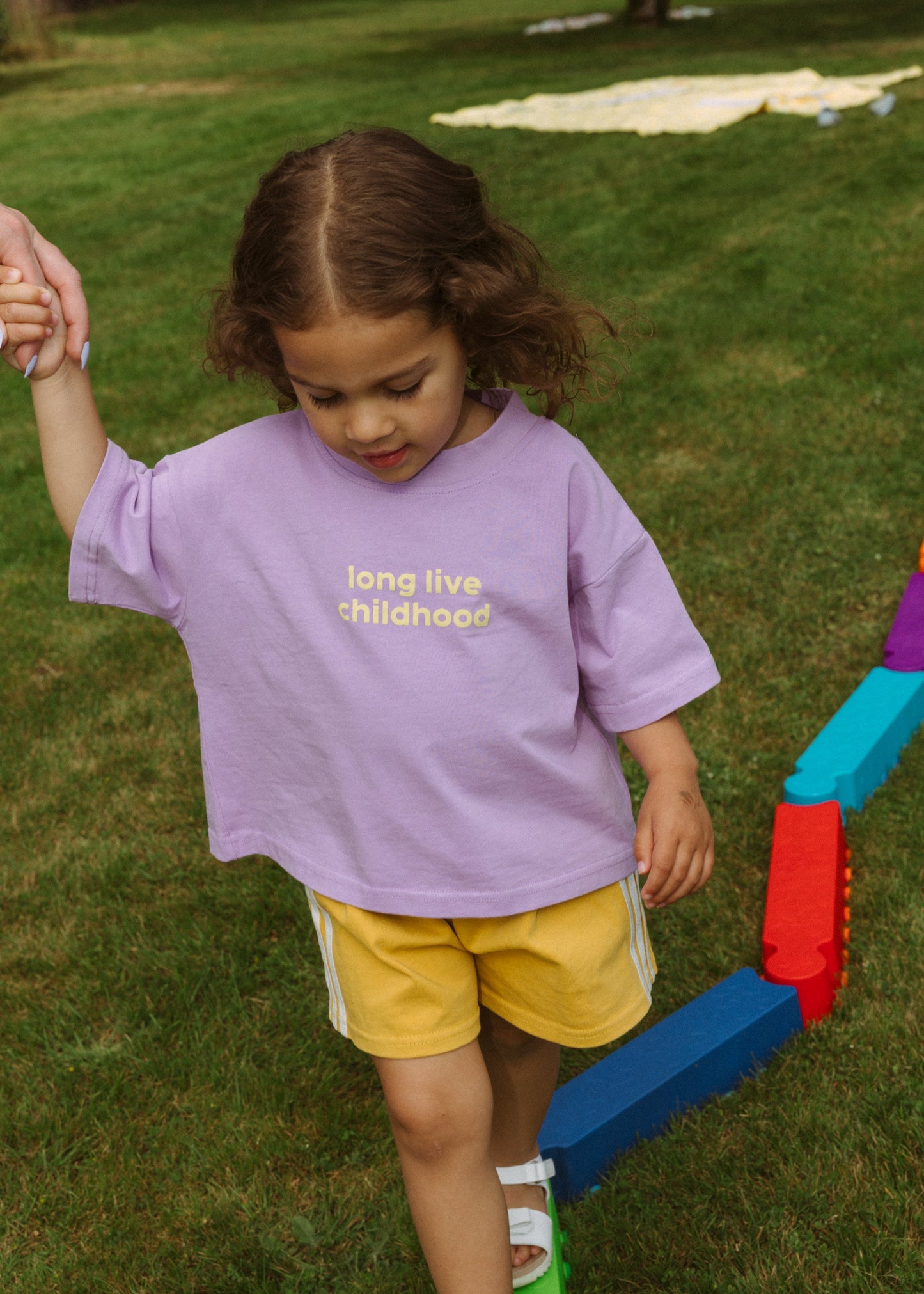 CHILDHOOD TEE