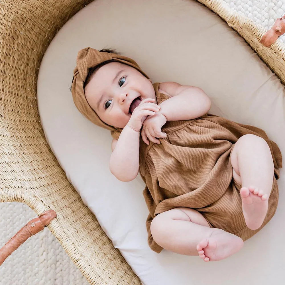 African Moses Basket, Cognac Circle Handle