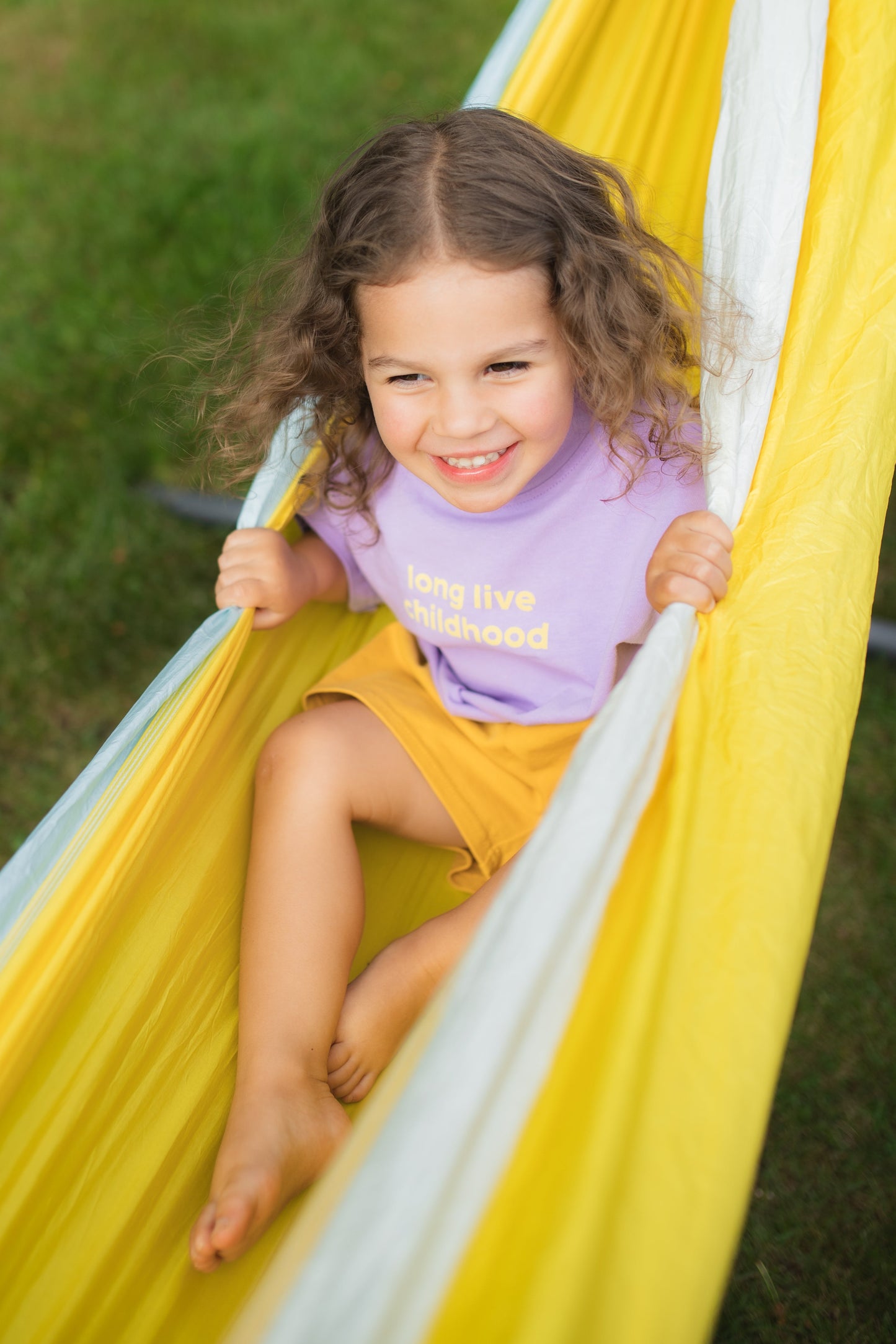 CHILDHOOD TEE