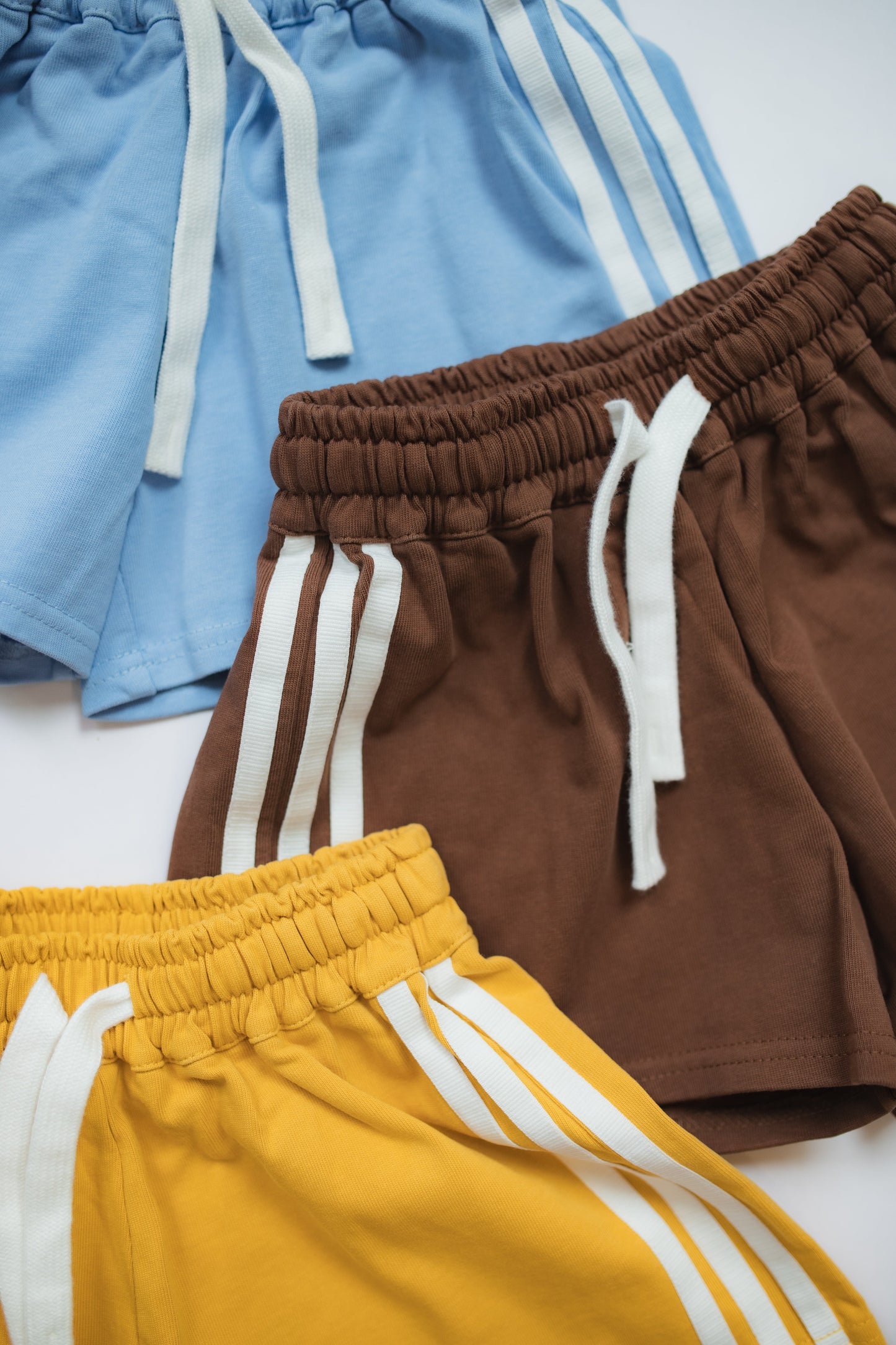 RACER SHORTS MUSTARD