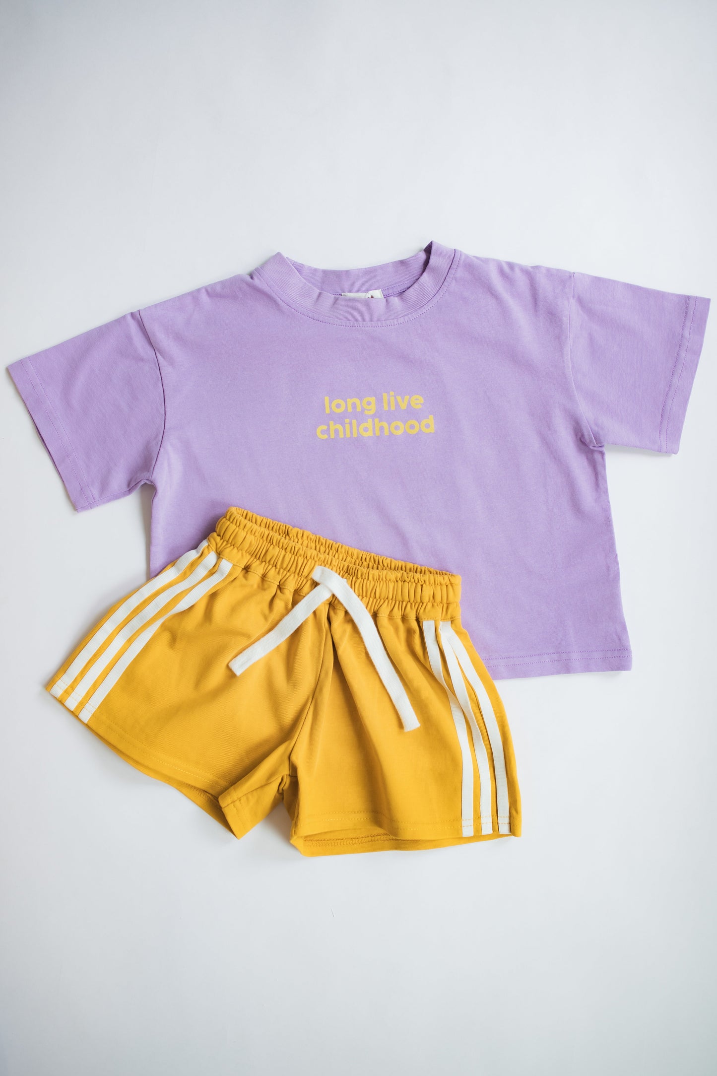 CHILDHOOD TEE