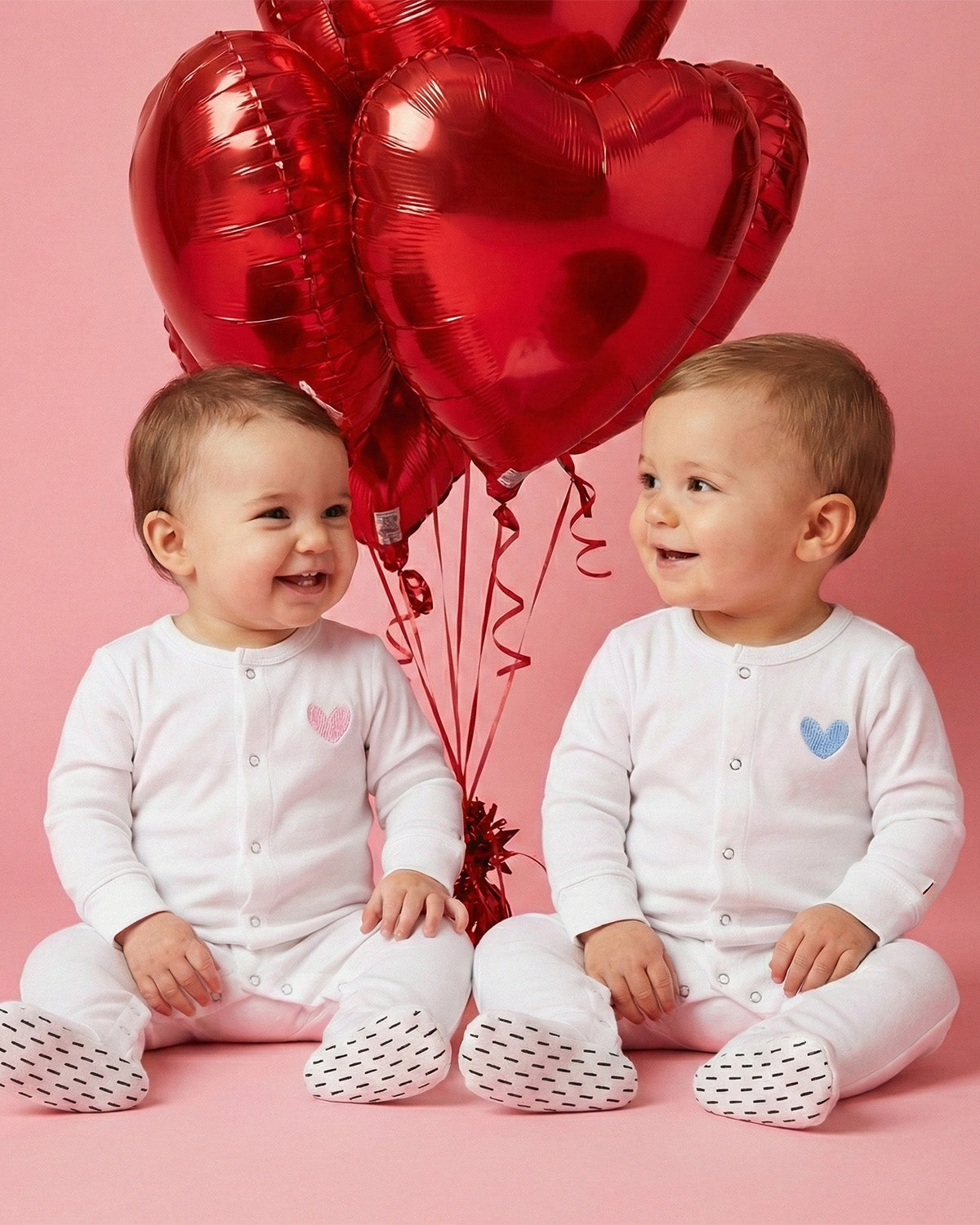 The Organic Snap Footie [White with Pink Heart]