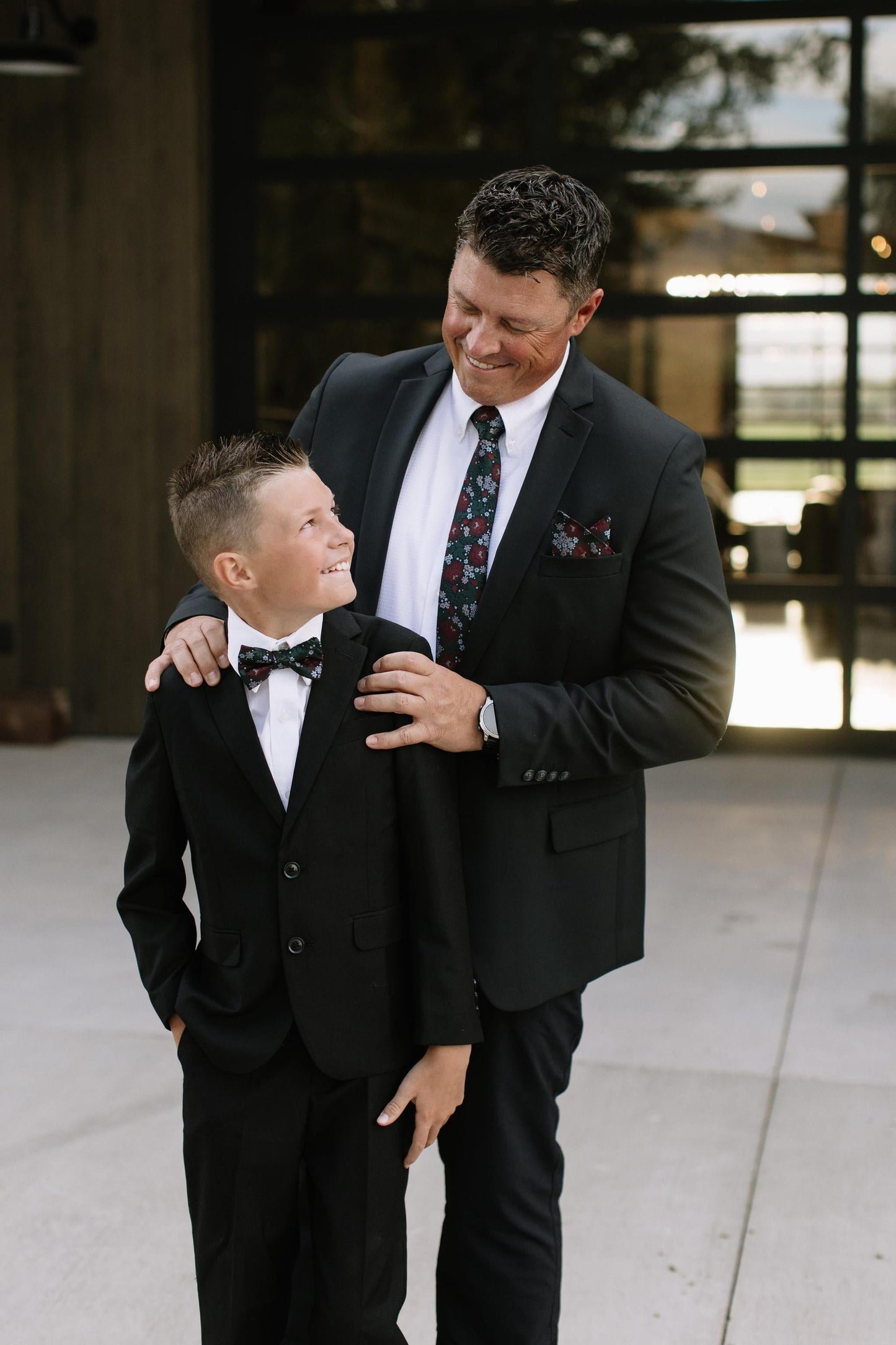 Dashing Floral - Pocket Square