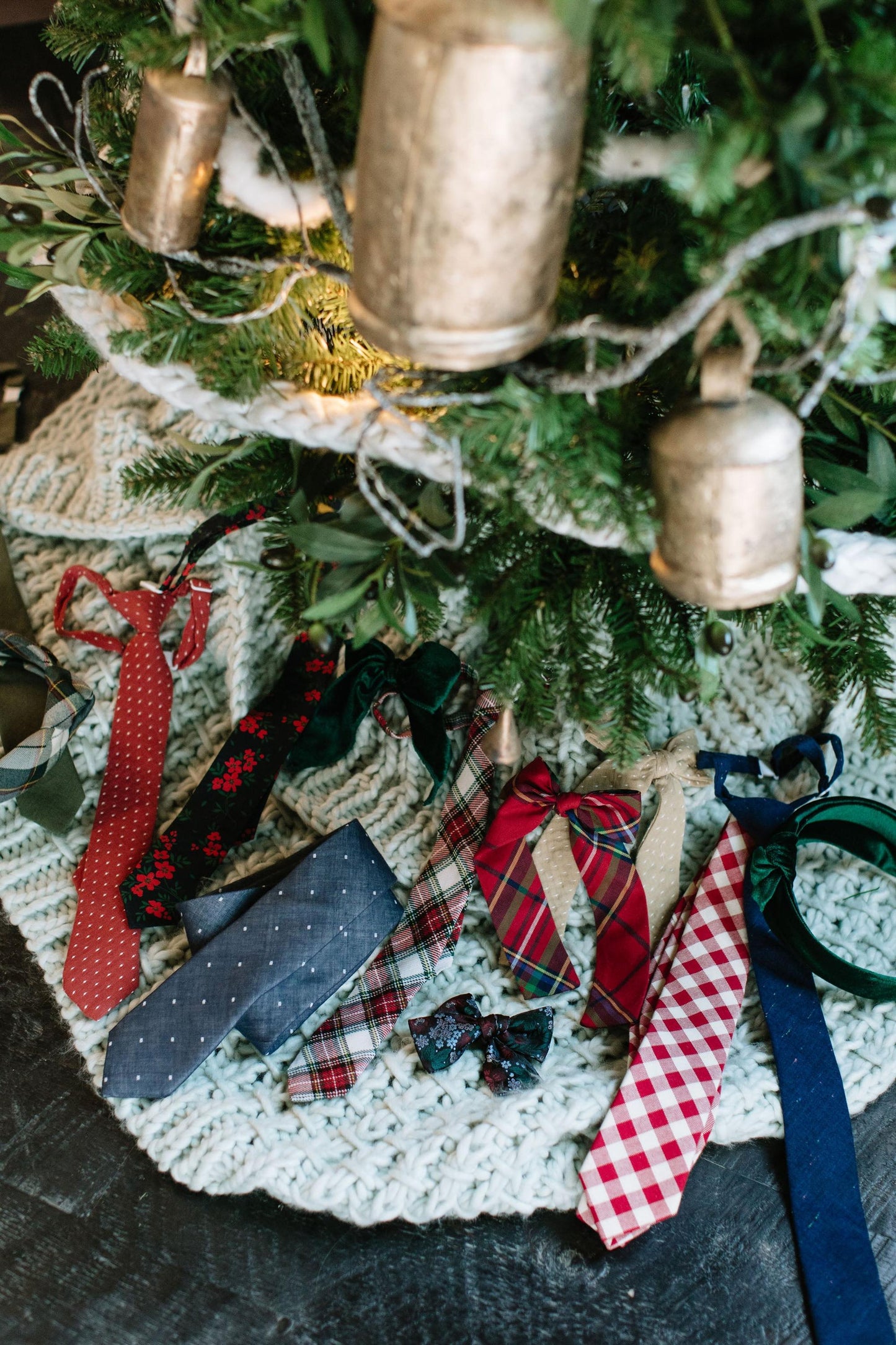 Classic Christmas Lady Hair Bow