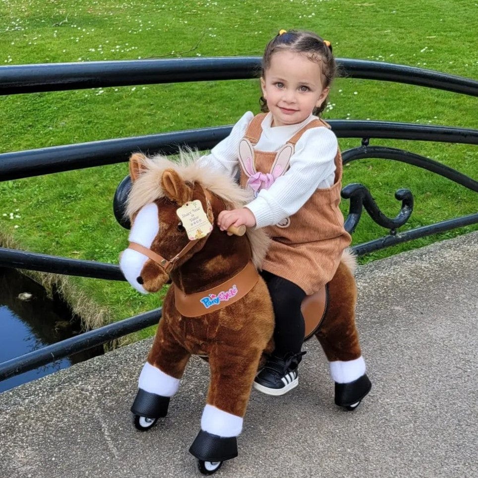 Model U® Horse Ride-On Toy Age 3–4 – Brown