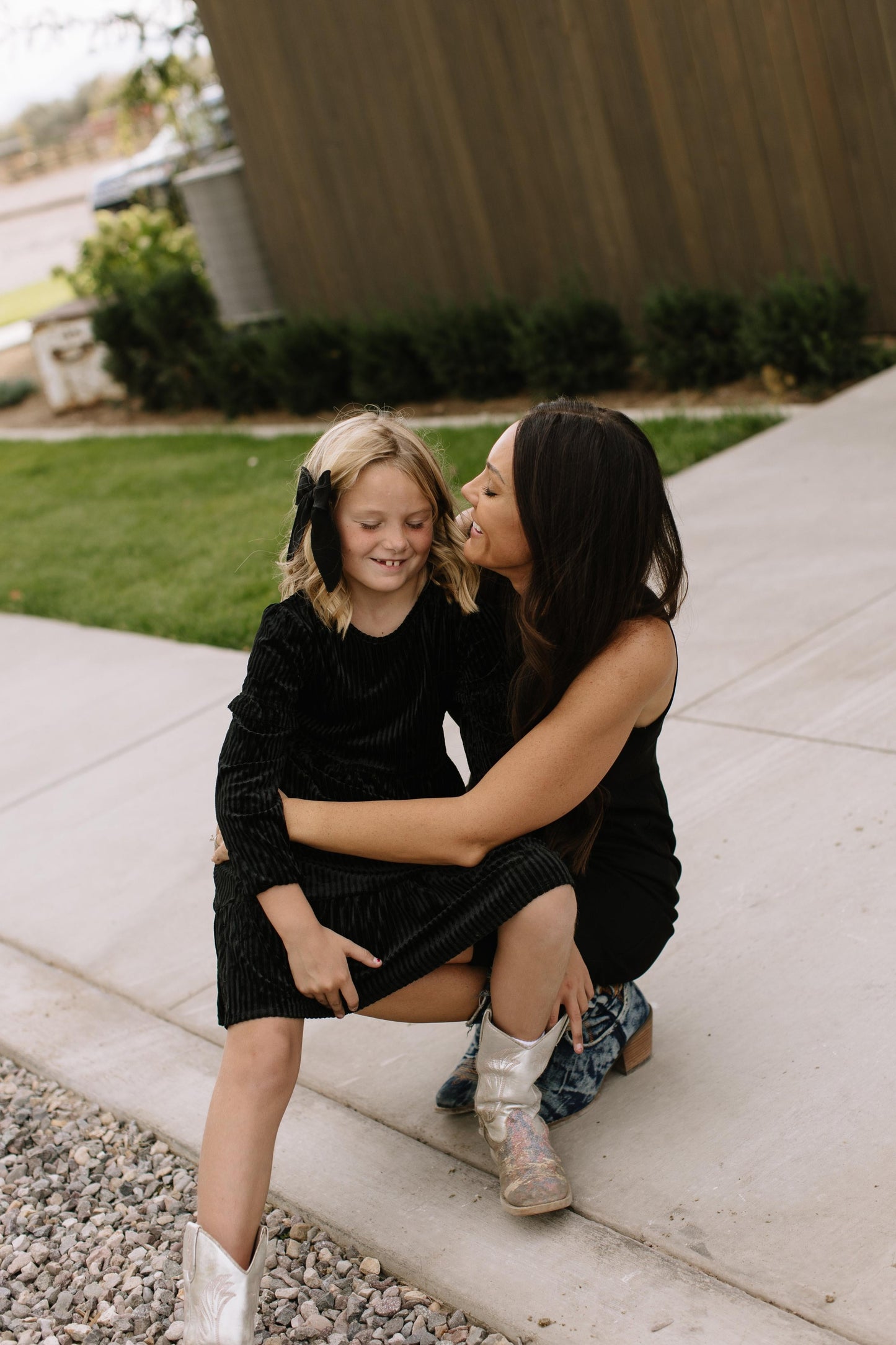 Men in Black Darling Hair Bow