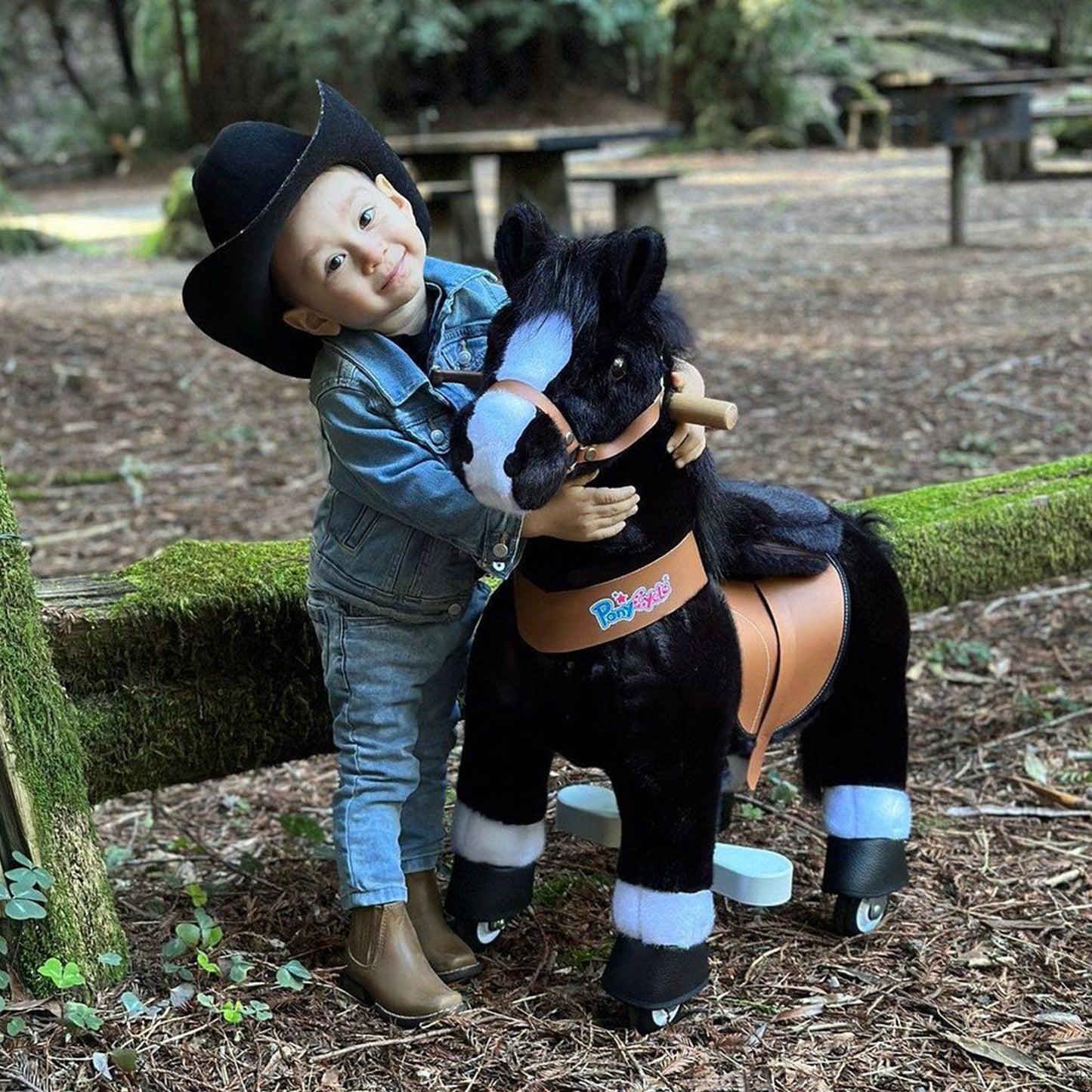 Model U® Horse Ride-On Toy Age 3–4 – Black