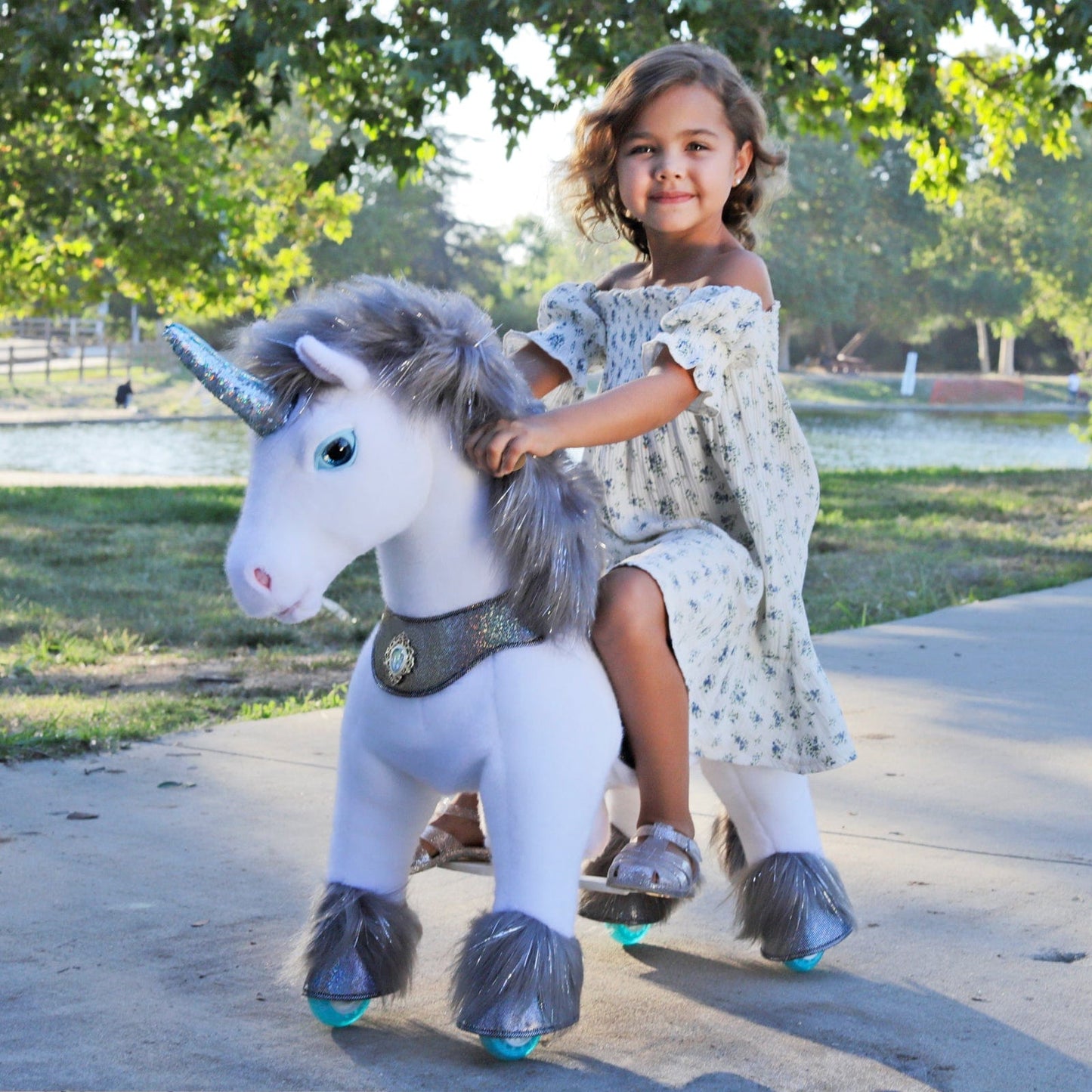 Model Y® Unicorn Ride-On Toy Age 4–7 – Grey